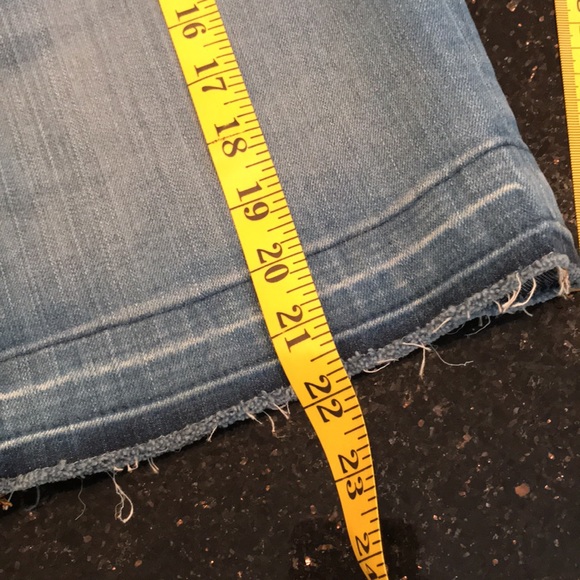 J. Crew Denim Jean Pencil Skirt Raw Frayed Hem Size 26 EUC - Picture 13 of 14